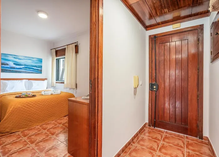 Διαμέρισμα Hostwise - Sunny Flat Near Da Rocha